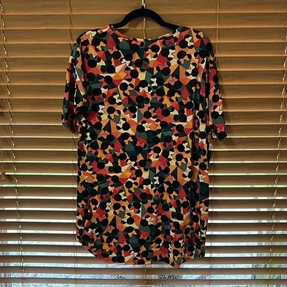 LulaRoe Women’s Irma Disney Minnie Mouse Shirt - Picture 2 of 4